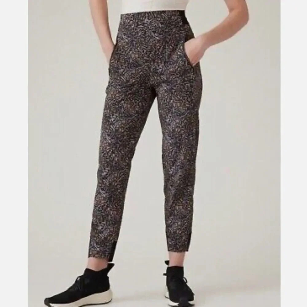 ATHLETA | Trekkie North Pants Kinetic‎ Abstract Black Joggers Plus | Size 22